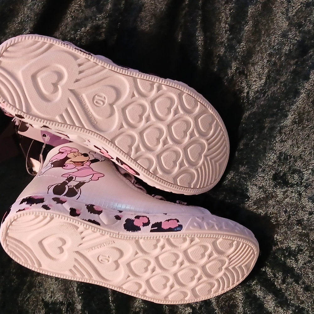 Disney Minnie Mouse Kids Shoes - Silver and Pink Sz 10 NEVER WORN - Picture 2 of 2